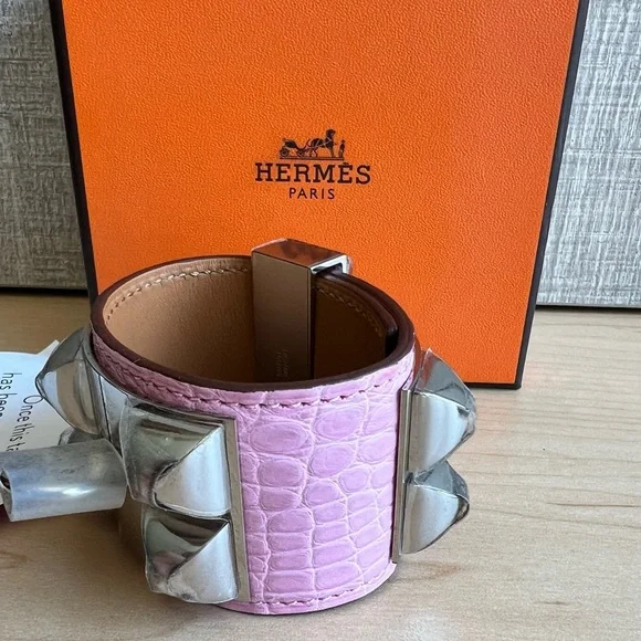 100% guaranteed authentic Hermes CDC croc alligator bracelet - Picture 2 of 5